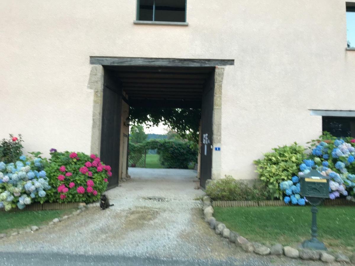 Gite Du Paradis Vieuzos Eksteriør bilde